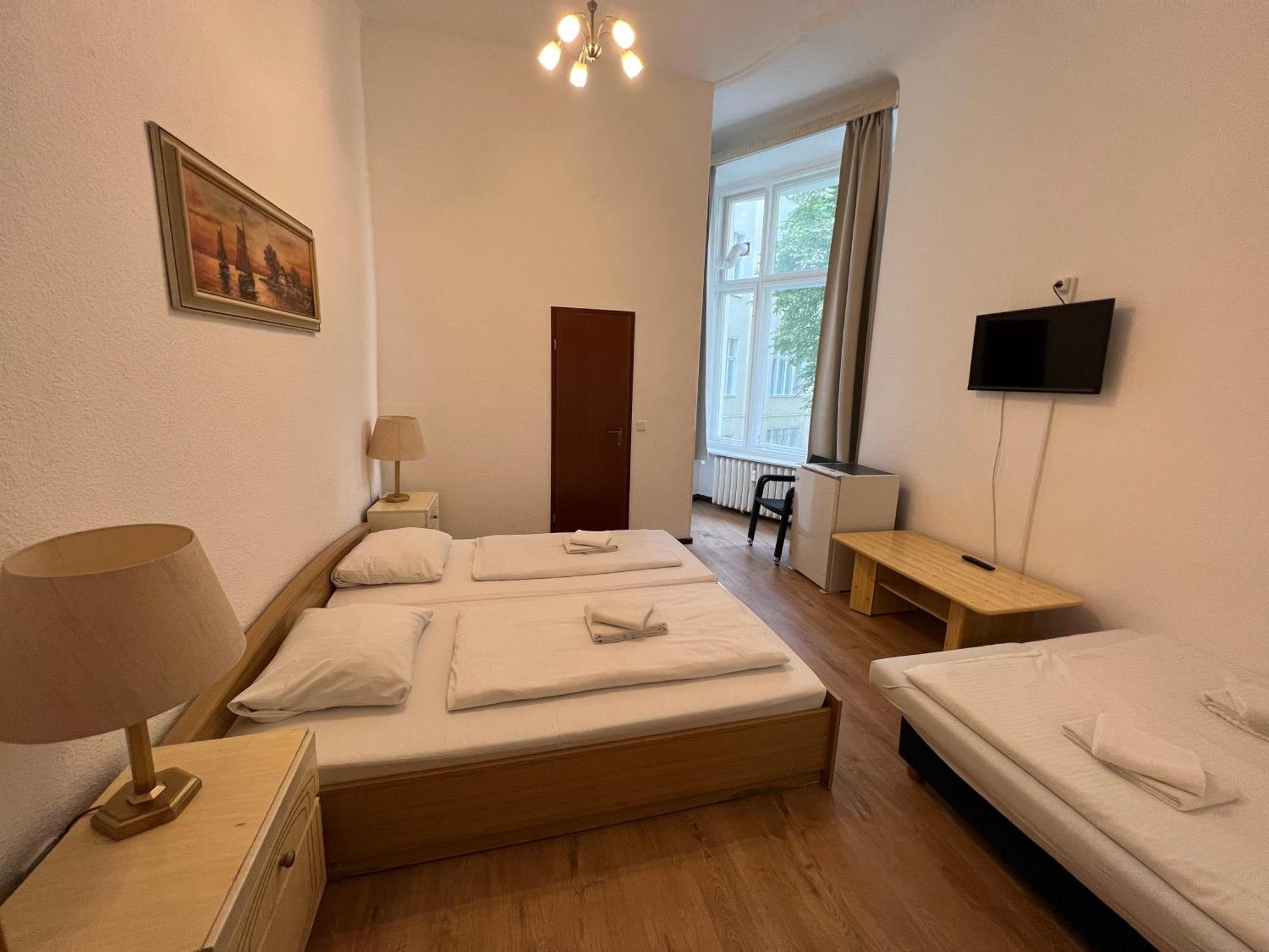 Hotel-Pension Spree Berlino Esterno foto